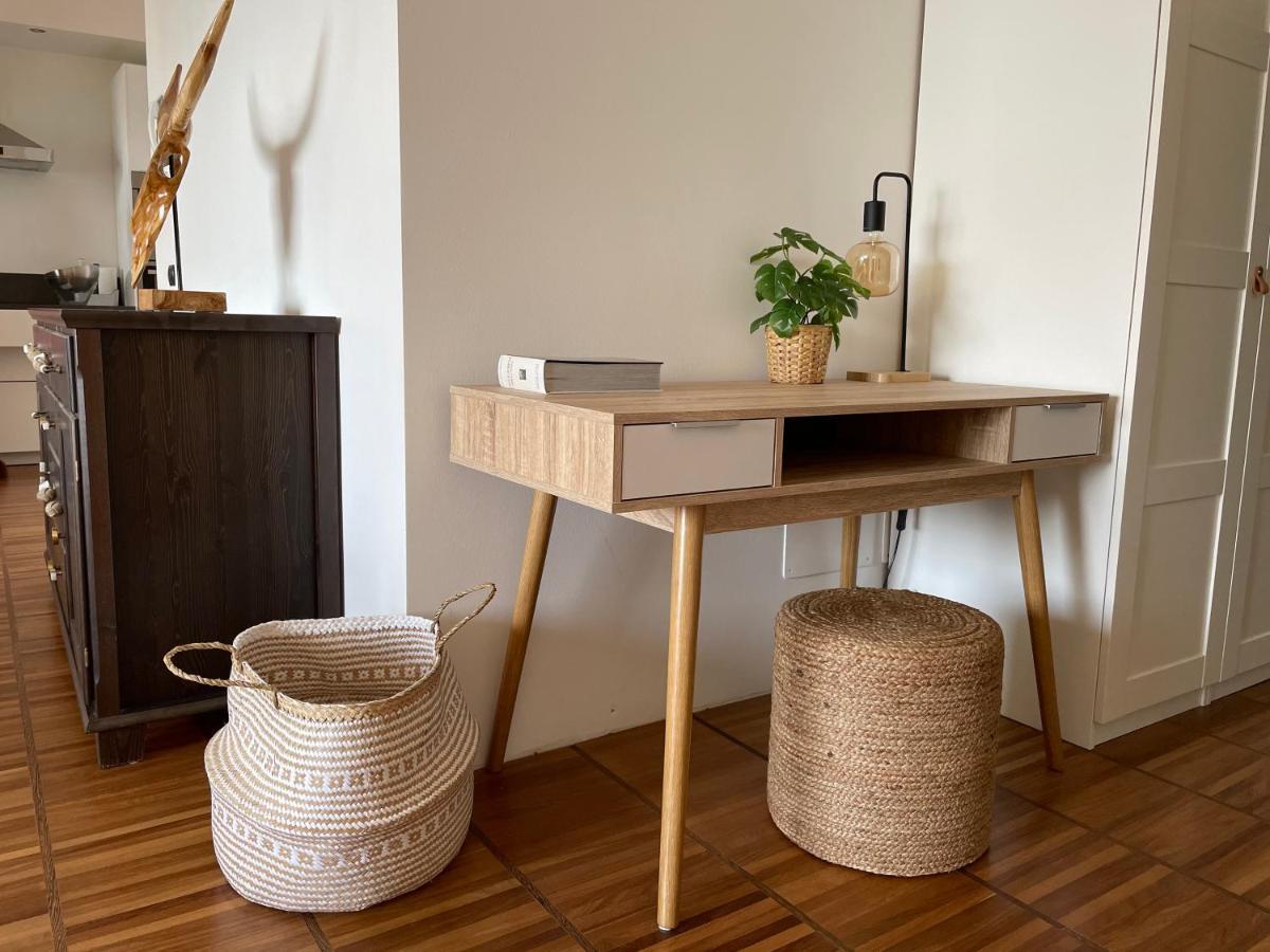 My Humble House - Elegante Appartamento Con Patio Oggiono Екстер'єр фото